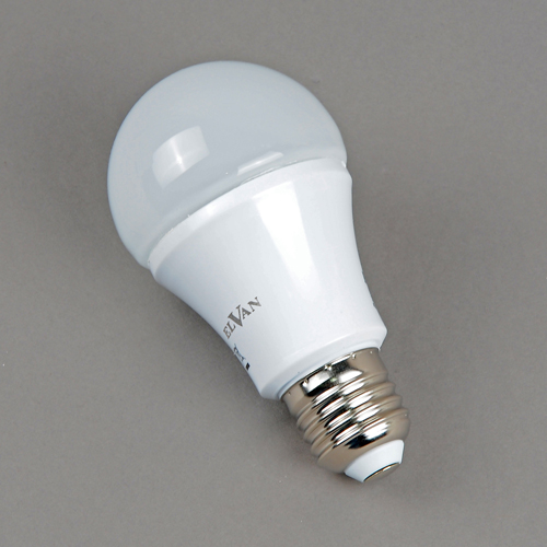 Лампа накаливания Elvan E27-7W-4200K A60Pl